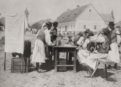 Foto 1: Prvý fonograf v službách  slovenskej etnomuzikológie