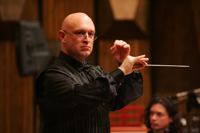 Photo: Daniel Gazon - conductor, photo by: Peter Brenkus