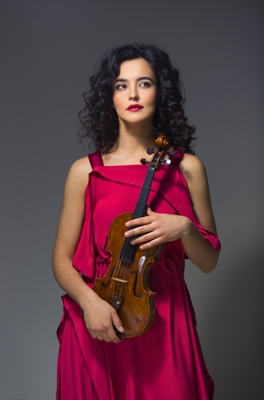 Photo: Violinist Alena Baeva, last year´s winner of the Music Critics´ Award, photo: Vladimir Shirokov