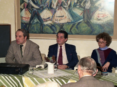 Photo: Talk at the Composers' Club, Bratislava 1988