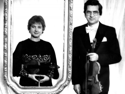 Photo: Violin Duo Anna and Quido Hölbling