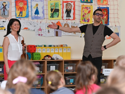 Photo: Violin or piano?